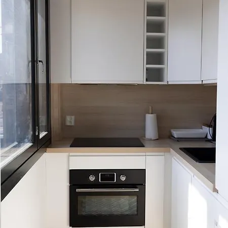 2ndhomes Bright 42m2 1br With Balcony By St. Helsinki