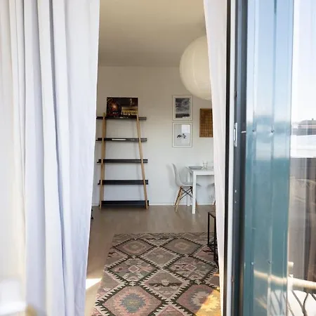 2ndhomes Bright 42m2 1br With Balcony By St. Apartment *